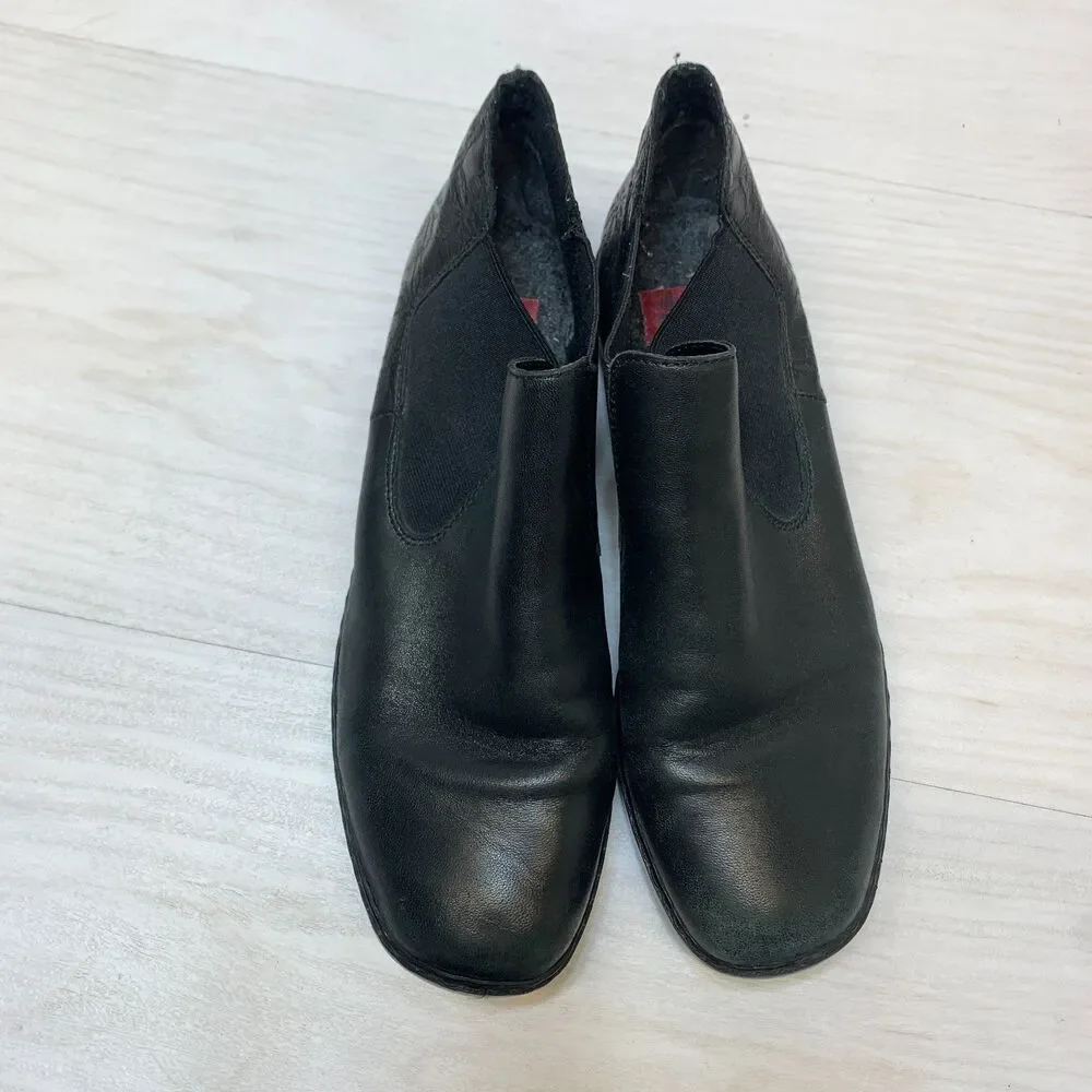 Rieker Chelsea Ankle Boots Womens Size 7 Black Leather Comfort Round Toe Slip On